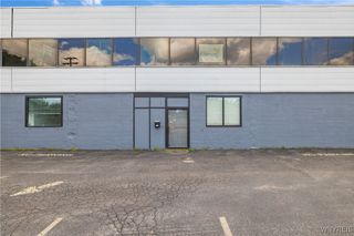 2425 Hyde Park Boulevard, Niagara Falls, NY 14305