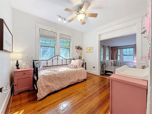 146 13TH AVENUE NE, St Petersburg, FL 33701