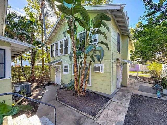 146 13TH AVENUE NE, St Petersburg, FL 33701