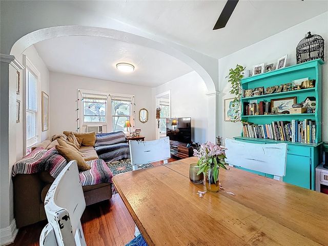 146 13TH AVENUE NE, St Petersburg, FL 33701