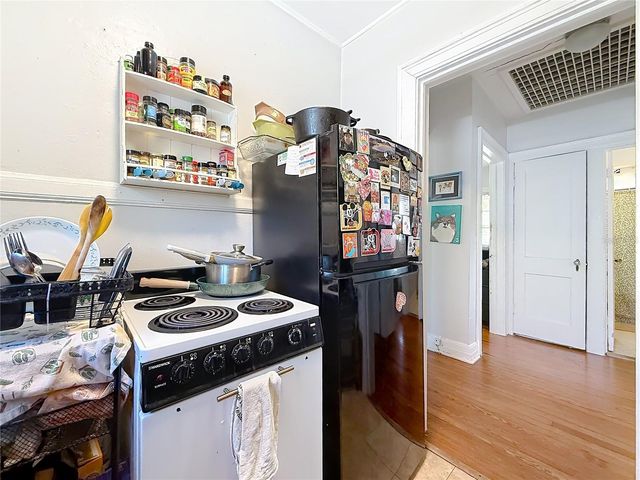 146 13TH AVENUE NE, St Petersburg, FL 33701