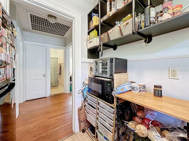 146 13TH AVENUE NE, St Petersburg, FL 33701