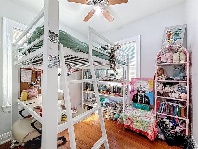 146 13TH AVENUE NE, St Petersburg, FL 33701