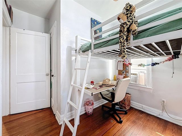 146 13TH AVENUE NE, St Petersburg, FL 33701