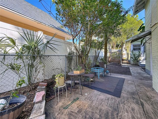 146 13TH AVENUE NE, St Petersburg, FL 33701