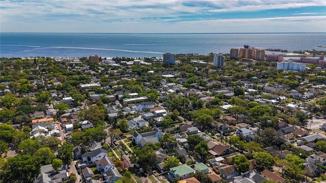 146 13TH AVENUE NE, St Petersburg, FL 33701