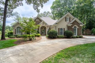 1645 Southpoint Lane, New London, NC 28127