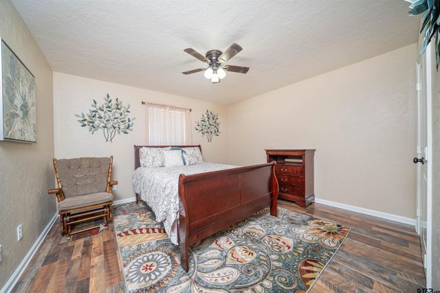 525 Lake Gladewater Rd, Gladewater, TX 75647