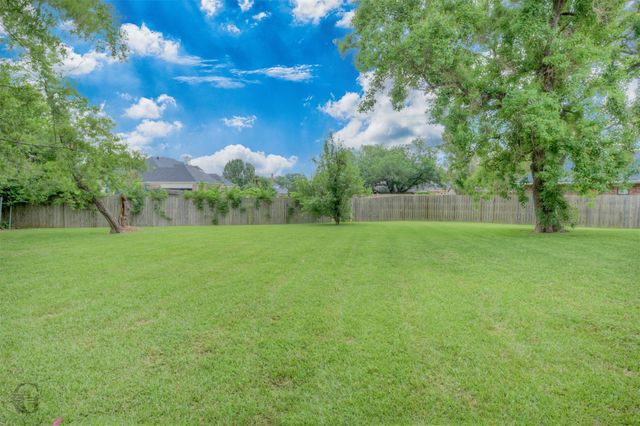 1407 Edgemont Circle, Bossier City, LA 71111