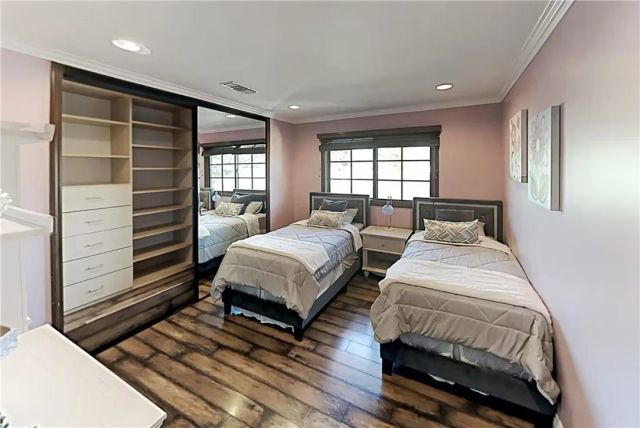 12403 Erwin Street, North Hollywood, CA 91606