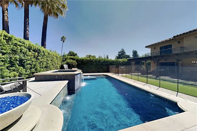 12403 Erwin Street, North Hollywood, CA 91606