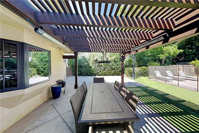 12403 Erwin Street, North Hollywood, CA 91606