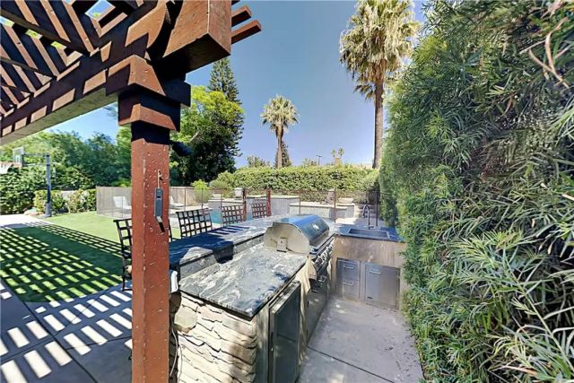 12403 Erwin Street, North Hollywood, CA 91606
