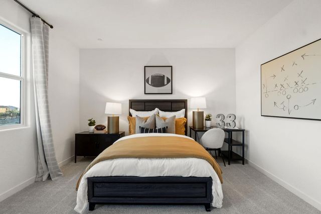 878 Traverse Drive S, Madera, CA 93636