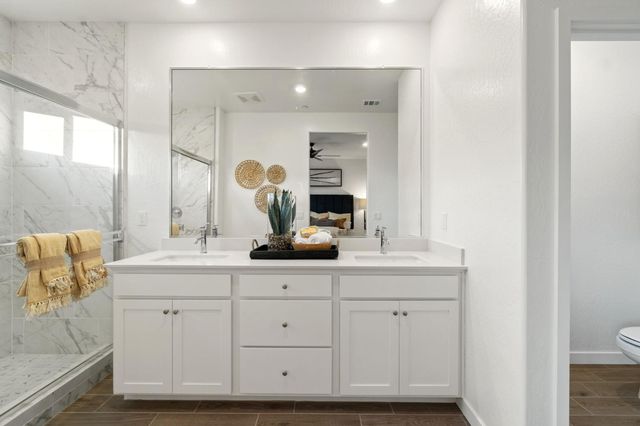 878 Traverse Drive S, Madera, CA 93636