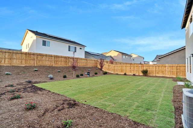 878 Traverse Drive S, Madera, CA 93636