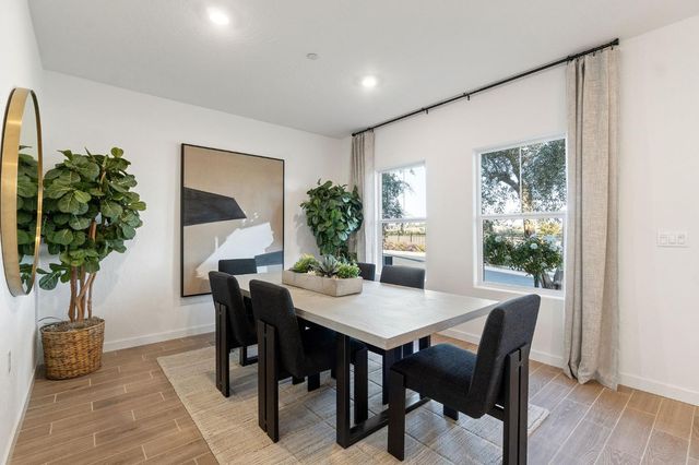 878 Traverse Drive S, Madera, CA 93636