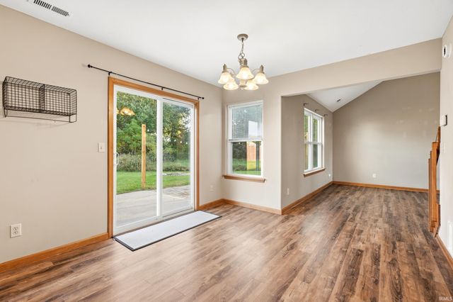 502 Freds Court, Kendallville, IN 46755