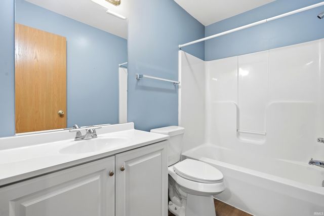 502 Freds Court, Kendallville, IN 46755