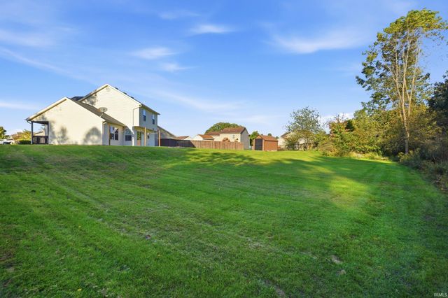 502 Freds Court, Kendallville, IN 46755