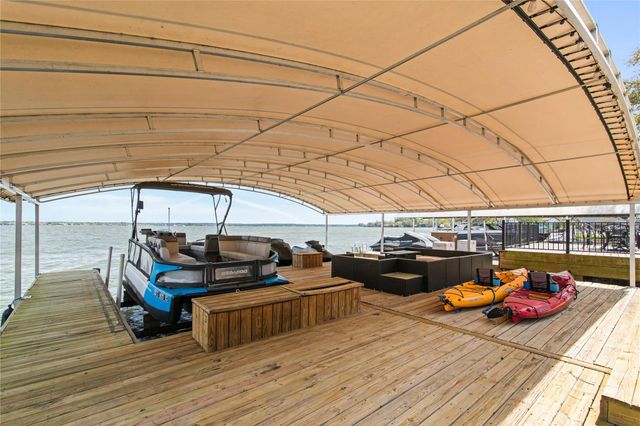 3726 Walden Estates Drive, Montgomery, TX 77356