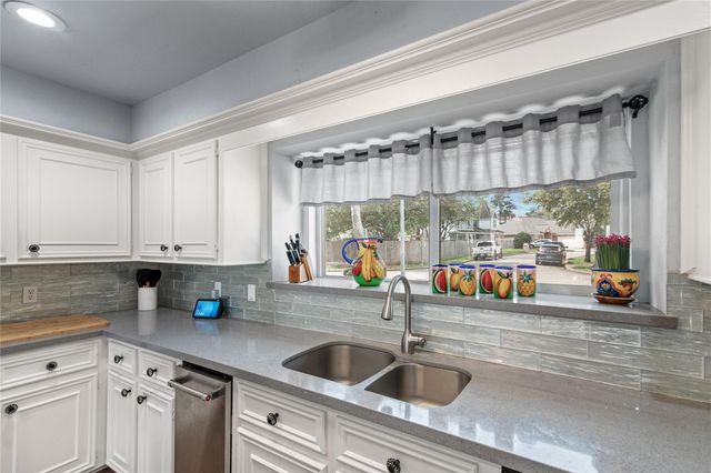 3726 Walden Estates Drive, Montgomery, TX 77356