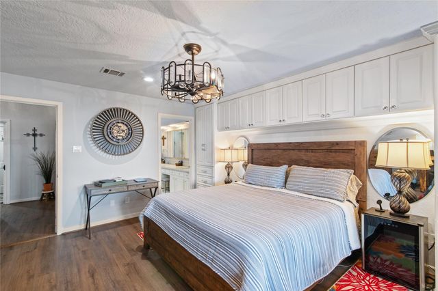 3726 Walden Estates Drive, Montgomery, TX 77356