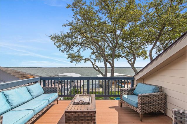 3726 Walden Estates Drive, Montgomery, TX 77356