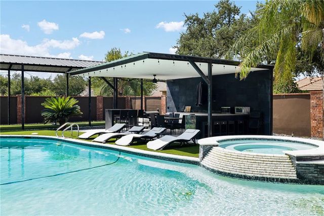 1509 Dora Jeanne Drive, Mission, TX 78572