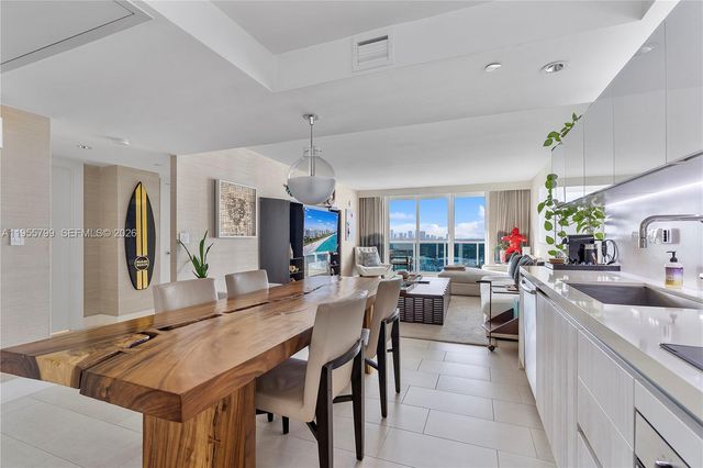 102 24th Street 1427, Miami Beach, FL 33139