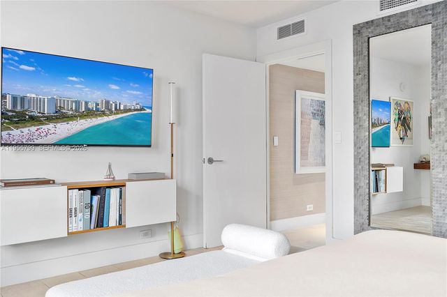 102 24th Street 1427, Miami Beach, FL 33139