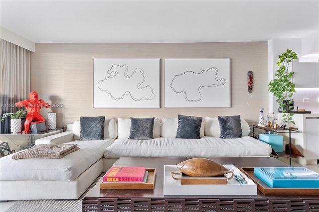 102 24th Street 1427, Miami Beach, FL 33139