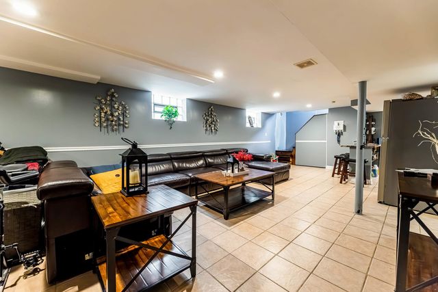 3507 W 77th Street, Chicago, IL 60652
