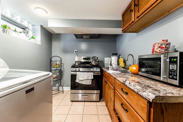 3507 W 77th Street, Chicago, IL 60652