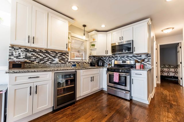 3507 W 77th Street, Chicago, IL 60652