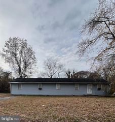 304 ELIZABETH ST, Fruitland, MD 21826