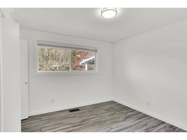 597 Se 13TH Ave, Hillsboro, OR 97123