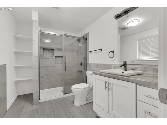 597 Se 13TH Ave, Hillsboro, OR 97123