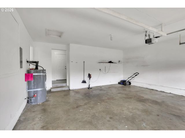 597 Se 13TH Ave, Hillsboro, OR 97123