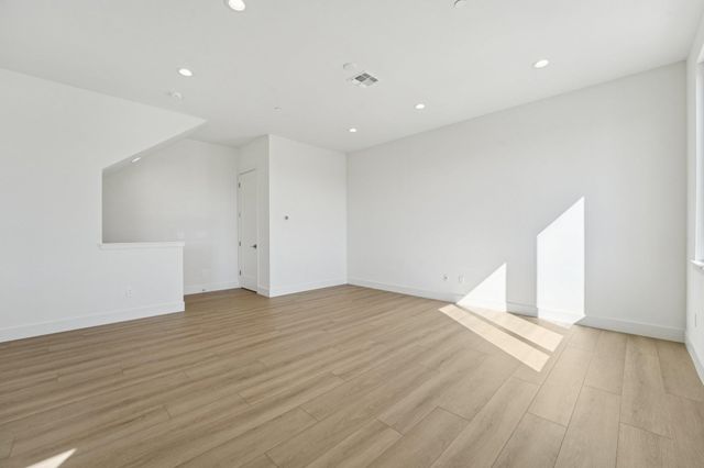 1933 Grand Street, Alameda, CA 94501