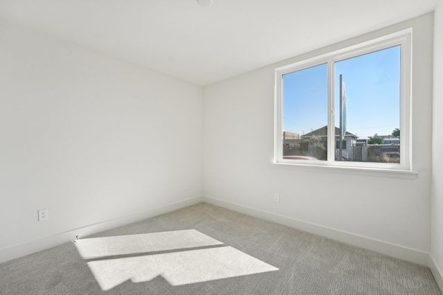 1933 Grand Street, Alameda, CA 94501