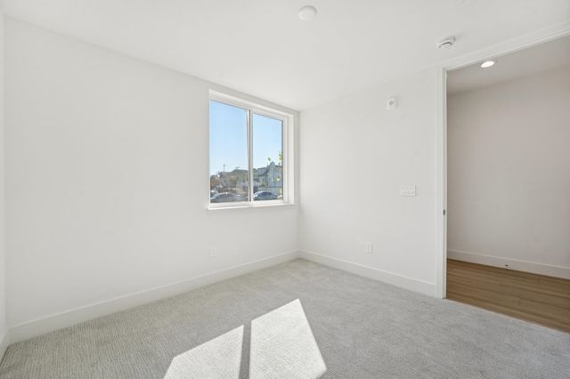 1933 Grand Street, Alameda, CA 94501