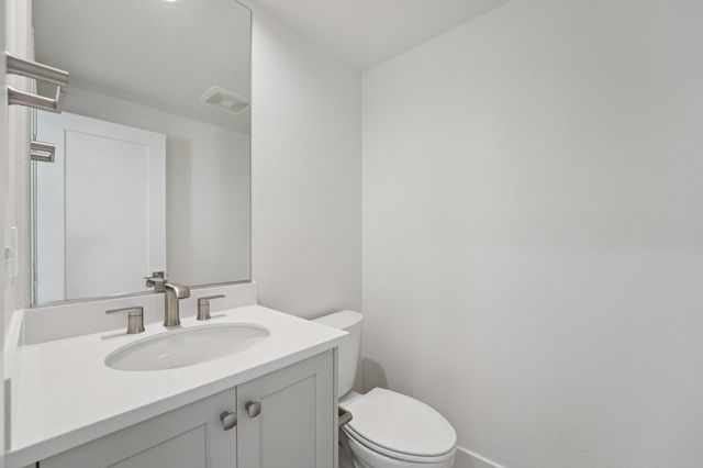 1933 Grand Street, Alameda, CA 94501