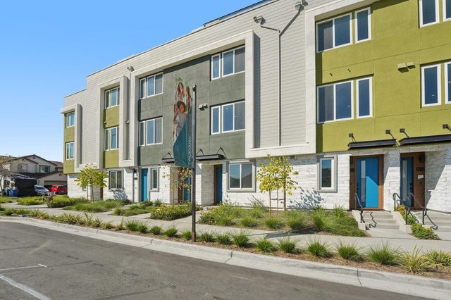 1933 Grand Street, Alameda, CA 94501