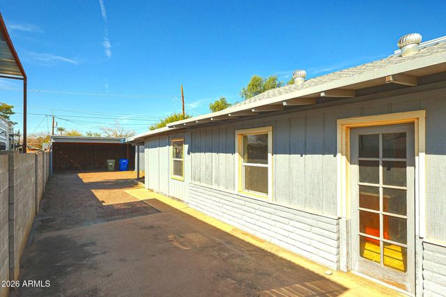 2620 N 29TH Street, Phoenix, AZ 85008