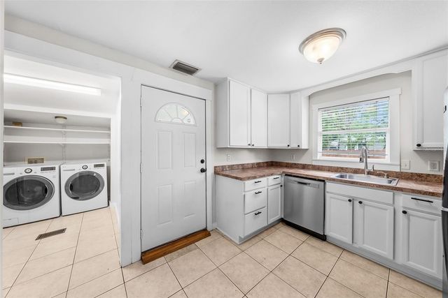 6601 N WELLINGTON AVENUE, Tampa, FL 33604