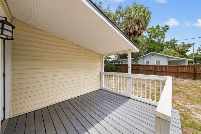 6601 N WELLINGTON AVENUE, Tampa, FL 33604