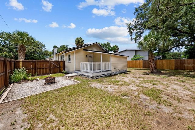 6601 N WELLINGTON AVENUE, Tampa, FL 33604