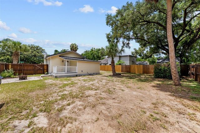 6601 N WELLINGTON AVENUE, Tampa, FL 33604