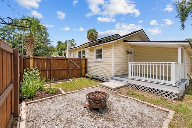 6601 N WELLINGTON AVENUE, Tampa, FL 33604